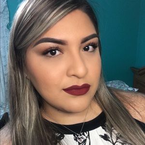 Meet your Posher, Daysy